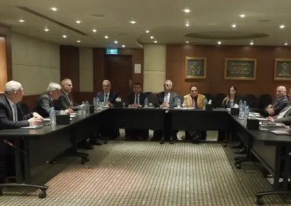 لجنة التكنوقراط الفلسطينية لإدارة غزة تعقد اجتماعها الأول بالقاهرة