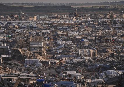 رئيس لجنة غزة: 7 سنوات لإعادة الإعمار والركام سننقله للبحر