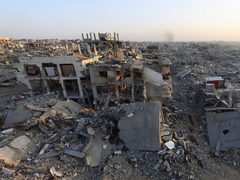 الاحتلال يواصل خروقاته: إصابتان وقصف جوي وإطلاق نار على أنحاء متفرقة في قطاع غزة