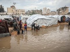 وفاة رضيعة نتيجة البرد القارس في خان يونس