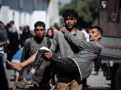 إصابة طفل وشاب برصاص الاحتلال في خان يونس ومخيم البريج