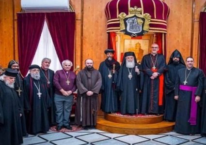 اللجنة الرئاسية تحذّر من تجاوز المرجعيات الكنسية الشرعية في فلسطين