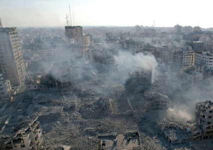 غارات برفح وخان يونس ونسف منازل بغزة