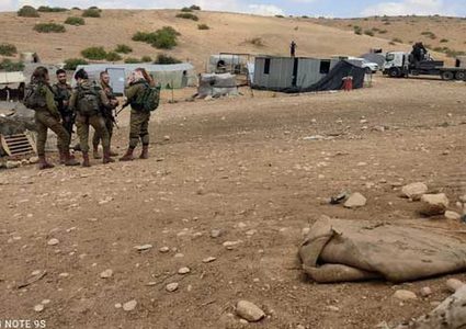 الاحتلال يعتقل شابين من الأغوار الشمالية