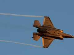 جيش الاحتلال يعلن وصول 3 طائرات "إف 35" جديدة