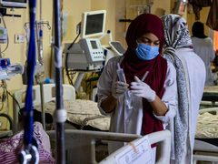 السودان: وزير الصحة يحذر من تدهور الخدمات وانتشار الأوبئة بسبب الحرب