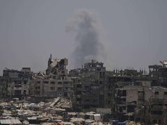 الإعلام الحكومي: الاحتلال خرق الاتفاق 1300 مرة خلّفت 483 شهيدًا