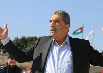 الطيراوي يوجّه رسالة مفتوحة للرئيس عباس محذرًا من تفشي الفساد