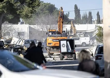 مفوضة أوروبية تُدين هدم الاحتلال مجمع الأونروا في الشيخ جراح