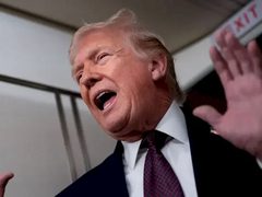 ترامب يتوعد بمحو إيران من الوجود في حال تنفيذ أي محاولة لاغتياله