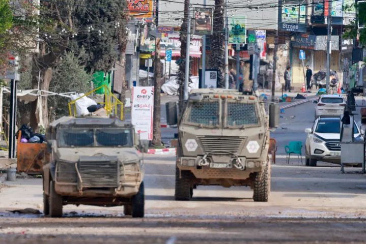 جنين: الاحتلال يعتقل 4 مواطنين ويصعّد عدوانه في عجة ومناطق عدة