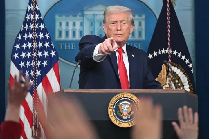 ترامب يضغط على فريقه لتقديم خطة عسكرية "حاسمة" للتحرك في إيران