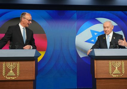 موقع إسرائيلي: ألمانيا لم تتوقف عن تسليح الإبادة الجماعية بغزة