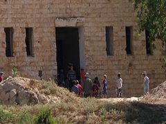 مستوطنون يقتحمون موقع ترسلة المُخلّاة جنوب جنين