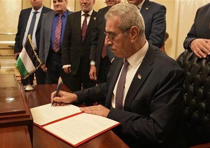 رئيس لجنة التكنوقراط الفلسطينية يعلن فتح معبر رفح الأسبوع المقبل