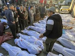 ارتفاع حصيلة الشهداء في قطاع غزة إلى 71,562