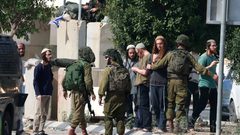 الاحتلال يطلق سراح خمسة مستوطنين متورطين باعتداءات إرهابية في الضفة