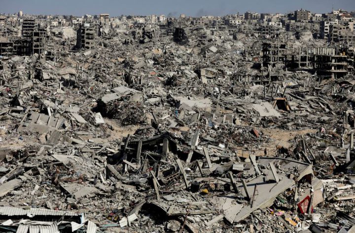 30 طنا من الأنقاض تحاصر كل شخص في غزة
