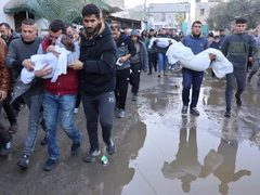 بعد 105 أيام على التهدئة.. الاحتلال يواصل التصعيد ويعزز سيطرته في قطاع غزة