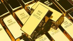 أسعار الذهب تقترب من 5 آلاف دولار للأونصة