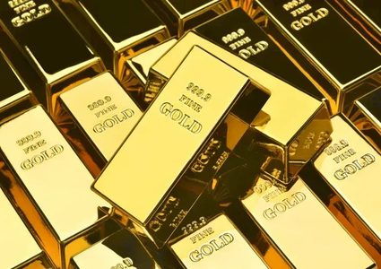 أسعار الذهب تقترب من 5 آلاف دولار للأونصة