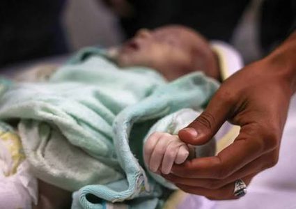 وفاة رضيع نتيجة البرد القارس في مواصي خان يونس