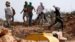 مستوطنون يهاجمون منزلا في ترمسعيا شمال رام الله