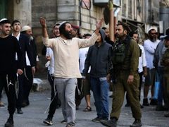 إصابات في اعتداءات للمستوطنين بالخليل