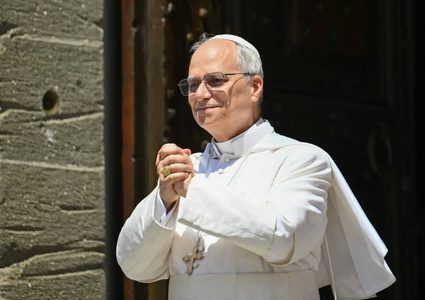 بابا الفاتيكان يدعو لإنهاء الحرب في أوكرانيا