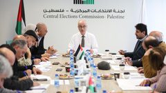 لجنة الانتخابات المركزية تبحث مع الأحزاب والفصائل الاستعدادات للانتخابات المحلية