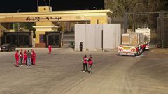 جدل إسرائيلي حول فتح معبر رفح وسط عمليات البحث عن جثة آخر الأسرى الإسرائيليين