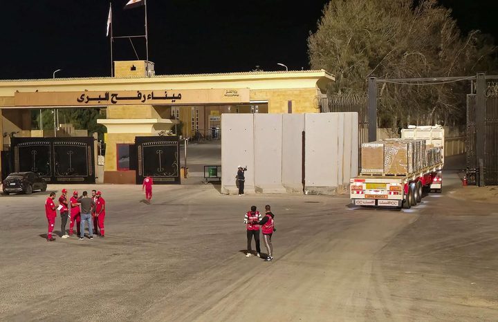 جدل إسرائيلي حول فتح معبر رفح وسط عمليات البحث عن جثة آخر الأسرى الإسرائيليين