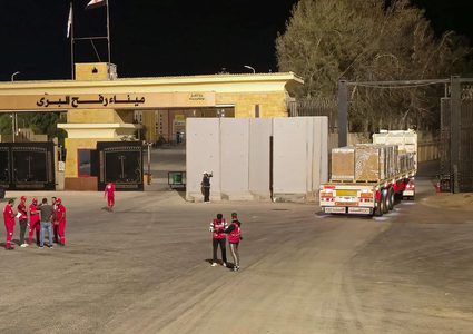 جدل إسرائيلي حول فتح معبر رفح وسط عمليات البحث عن جثة آخر الأسرى الإسرائيليين