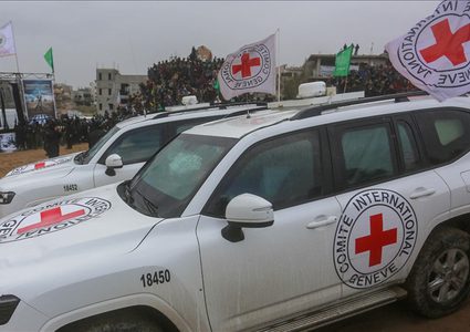 غزة: الصليب الأحمر يسهل نقل 9 معتقلين محررين إلى مستشفى شهداء الأقصى