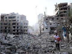 ارتفاع حصيلة الشهداء في قطاع غزة إلى 71,660 والإصابات إلى 171,419