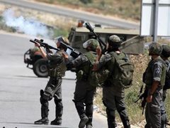 إصابة شاب برصاص الاحتلال غرب الخليل