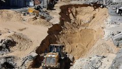 الاحتلال ينبش أكثر من 200 قبر في غزة بحثًا عن جثة آخر الأسرى الإسرائيليين