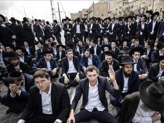 الخلاف حول إعفاء الحريديين من التجنيد يؤجل التصويت على الميزانية الإسرائيلية