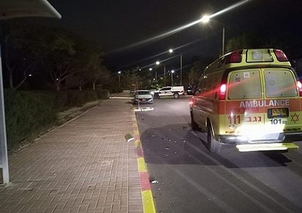 مقتل شخص وإصابة آخر في حادث إطلاق نار داخل معرض سيارات ببلدة يركا