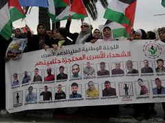 الحملة الوطنية لاسترداد جثامين الشهداء: الاحتلال يواصل احتجاز جثامين 776 شهيدا