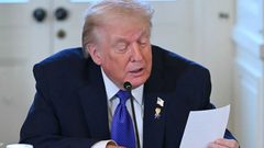 ترامب يراقب إيران عن كثب.. "القرار لم يُحسم بعد"