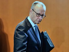 المستشار الألماني:  أيام النظام الإيراني "باتت معدودة"