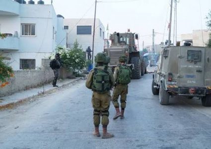 اعتقالات ومداهمات وإضراب شامل في الظاهرية حدادًا على الشهيد محمد نصر الله