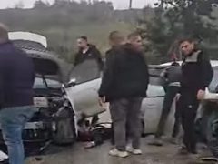 إصابات جراء حادث سير مروع بين 3 مركبات فلسطينية بالقرب من مدخل سبسطية شمال غرب نابلس.