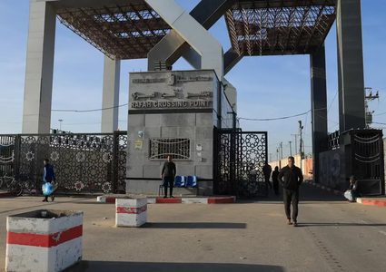 الاحتلال يقرّ رسميًا فتح معبر رفح للأفراد باتجاهين ابتداءً من الأحد