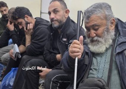 الاحتلال يفرج عن 5 أسرى من غزة بينهم مسن كفيف