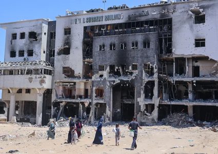 الصحة تناقش إعادة إعمار مستشفيات حكومية في غزة