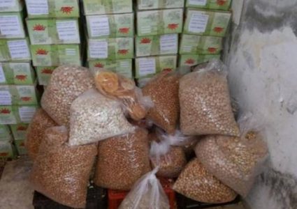 ضبط 50 طنا من الحبوب والمكسرات التالفة في محافظة الخليل