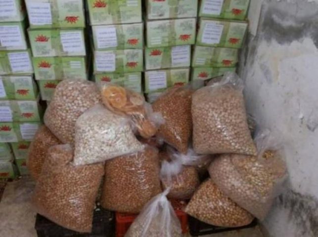 ضبط 50 طنا من الحبوب والمكسرات التالفة في محافظة الخليل