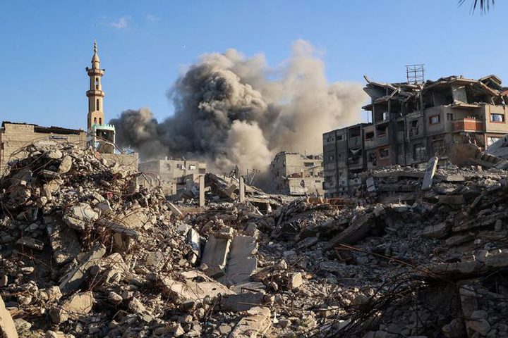 الاحتلال ينسف منازل برفح ويطلق النار وراء الخط الأصفر جنوب وشمال القطاع